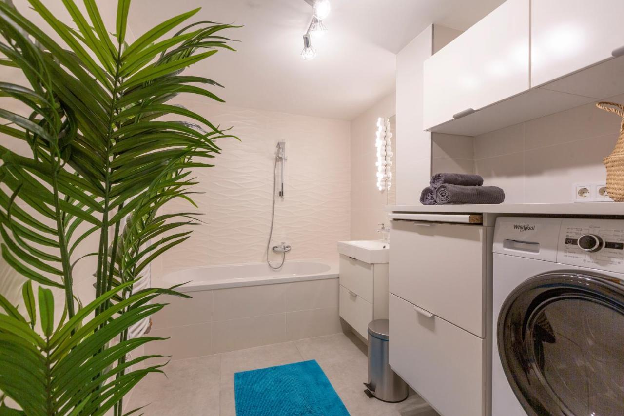 Unique Central 3 Floor Home With 4Bdrm, 3Bthrm Budapešť Exteriér fotografie
